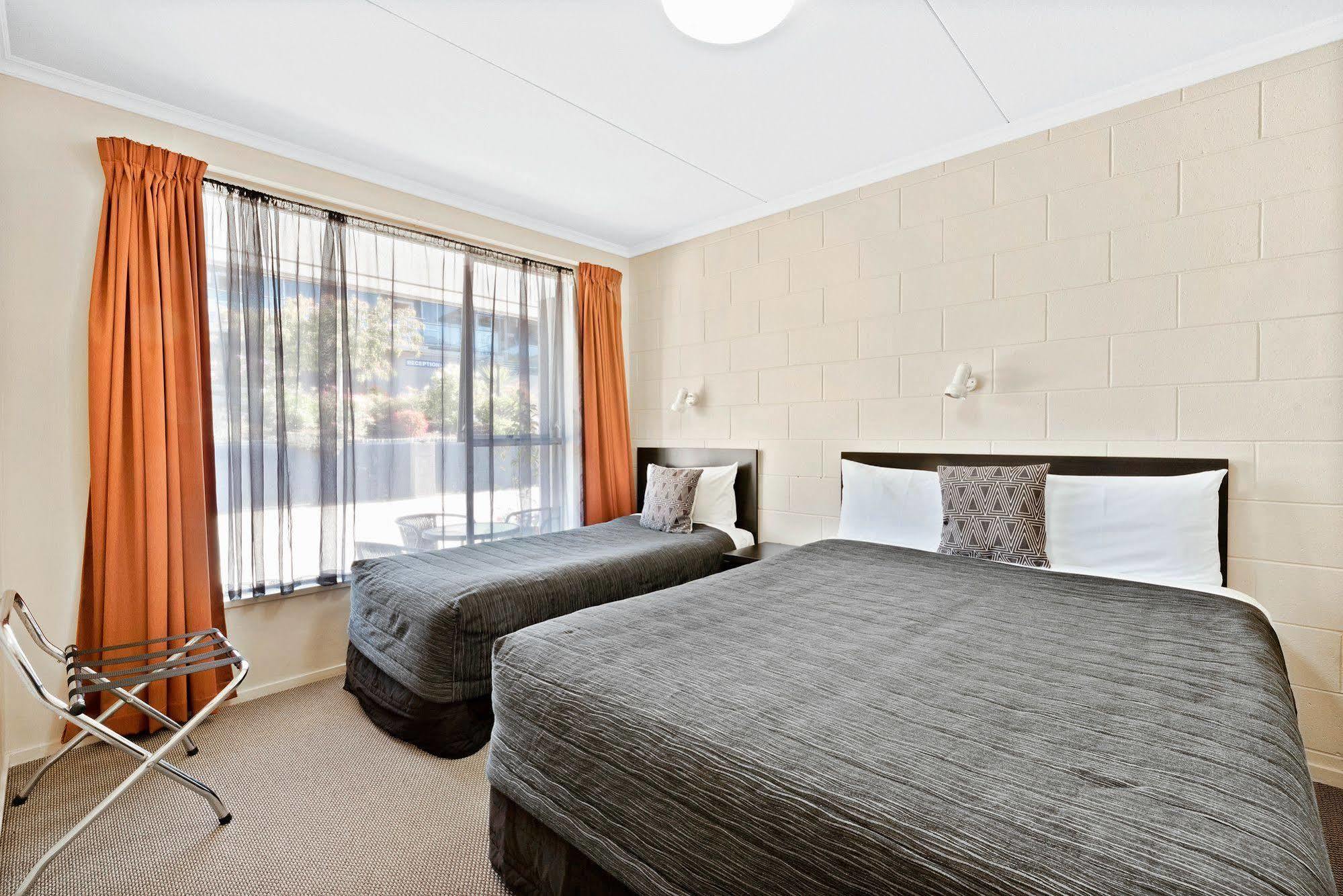 Central Gateway Motel Cromwell Kültér fotó